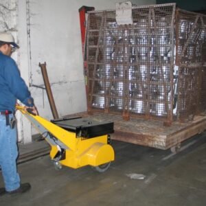 Super PowerPusher® in a warehouse setting
